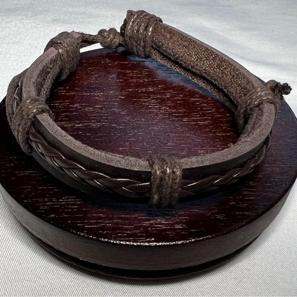 Stylish Adjustable Brown Genuine Leather Bracelet